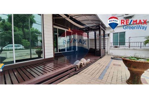 Chom Thong Second hand single house condo for sale rent